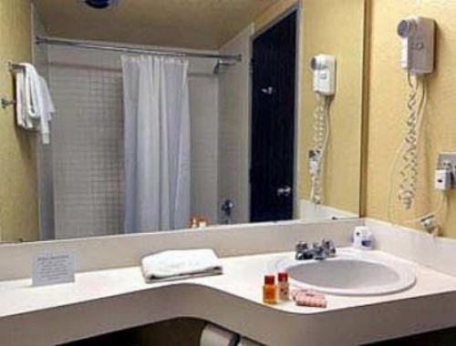 Howard Johnson by Wyndham Winter Haven FL - image 42