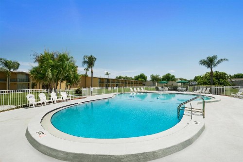 Howard Johnson by Wyndham Winter Haven FL - image 43