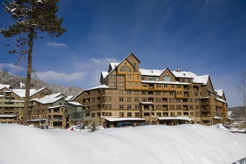 Zephyr Mountain Lodge - image 20
