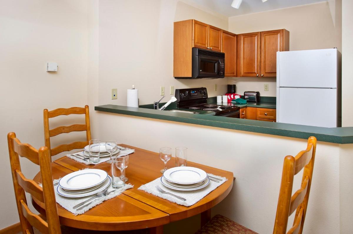 Zephyr Mountain Lodge - image 5