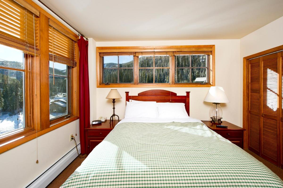 Zephyr Mountain Lodge - image 7