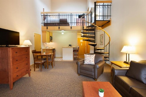 The Vintage Hotel - image 14