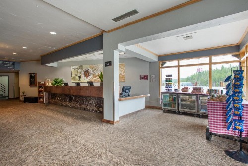 The Vintage Hotel - image 35