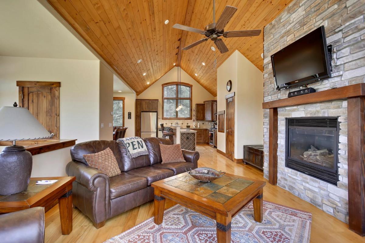 Slopeside Luxury Villa #126 Next To Resort With Amazing Views - FREE Activities & Equipment Rentals Daily - image 4