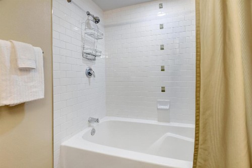 Base Village Ski In-Out Luxury Condo #3425 Huge Hot Tub & Great Views - FREE Activities & Equipment Rentals Daily - image 19