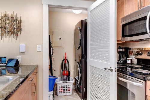 Base Village Ski In-Out Luxury Condo #3425 Huge Hot Tub & Great Views - FREE Activities & Equipment Rentals Daily - image 25