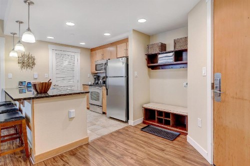 Base Village Ski In-Out Luxury Condo #3425 Huge Hot Tub & Great Views - FREE Activities & Equipment Rentals Daily - image 9