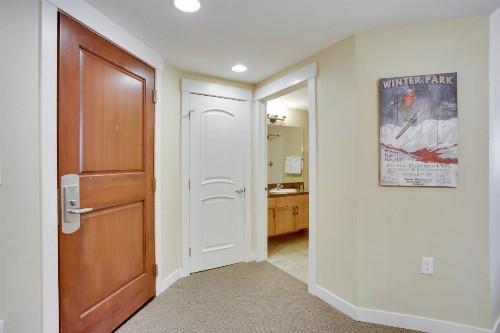 Base Village Ski In-Out Luxury Condo #4375 Huge Hot Tub & Great Views - FREE Activities & Equipment Rentals Daily - image 15