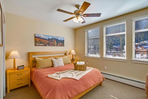Base Village Ski In-Out Luxury Condo #4375 Huge Hot Tub & Great Views - FREE Activities & Equipment Rentals Daily - image 23