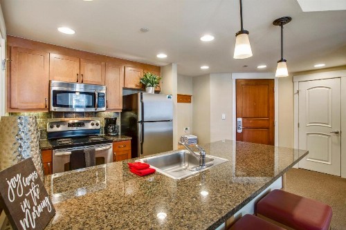 Base Village Ski In-Out Luxury Condo #4375 Huge Hot Tub & Great Views - FREE Activities & Equipment Rentals Daily - image 27