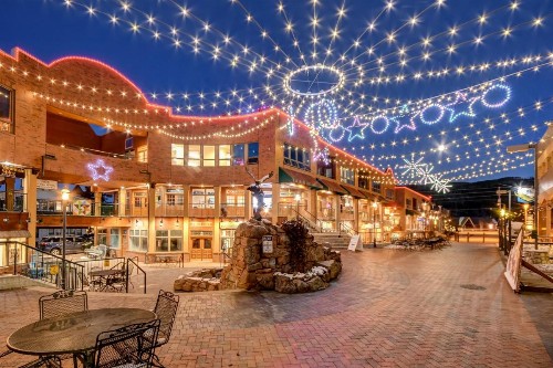 Base Village Ski In-Out Luxury Condo #4375 Huge Hot Tub & Great Views - FREE Activities & Equipment Rentals Daily - image 7
