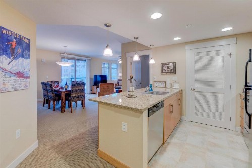 Base Village Ski In-Out Luxury Condo #3325 Huge Hot Tub & Great Views - FREE Activities & Equipment Rentals Daily - image 16