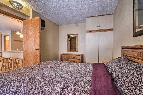 Ski-In and Ski-Out Winter Park Condo with Amenity Access - image 4