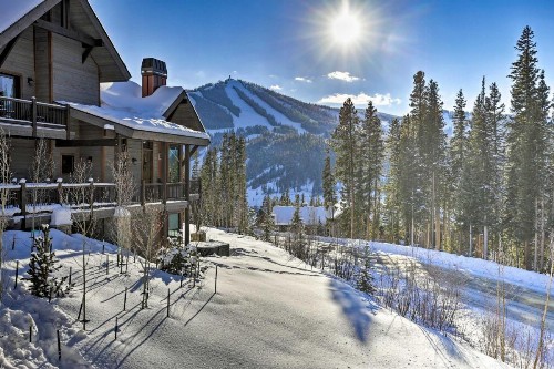 Ideally Located Winter Park Townhouse with Hot Tub! - image 7