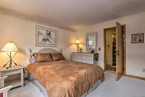 Ski-In and Ski-Out Winter Park Condo with Pool Access! - image 7