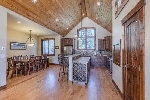 Slopeside Luxury Villa #136 With Fantastic Ski Views - FREE Activities & Equipment Rentals Daily - image 2