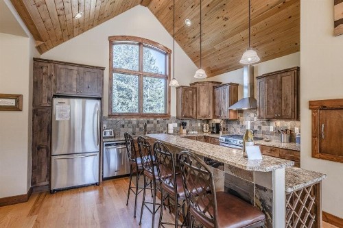 Slopeside Luxury Villa #136 With Fantastic Ski Views - FREE Activities & Equipment Rentals Daily - image 8