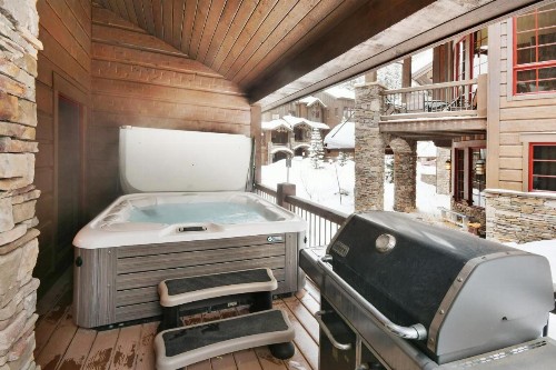 Ski In Out Luxury Villa #452 With Hot Tub & Great Views - FREE Activities & Equipment Rentals Daily - image 21