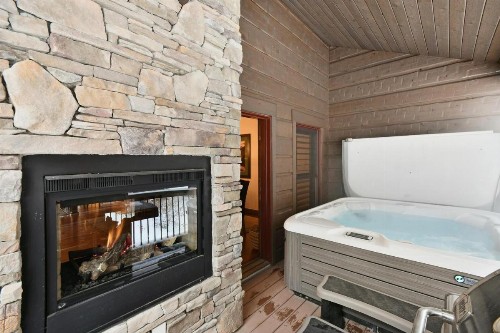 Ski In Out Luxury Villa #452 With Hot Tub & Great Views - FREE Activities & Equipment Rentals Daily - image 22