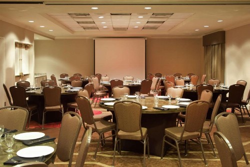 Hilton Garden Inn Wisconsin Dells - image 2