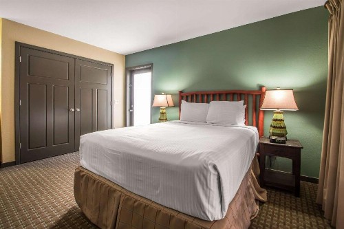 Bluegreen Vacations Christmas Mountain Village an Ascend Resort - image 47