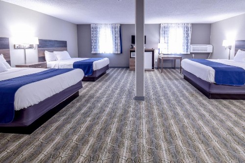 Days Inn & Suites by Wyndham Wisconsin Dells - image 13