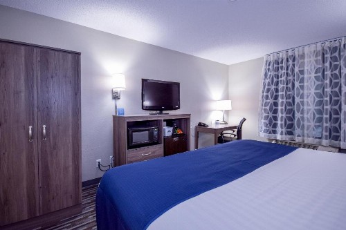 Days Inn & Suites by Wyndham Wisconsin Dells - image 23