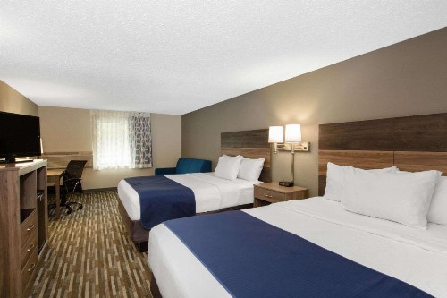 Days Inn & Suites by Wyndham Wisconsin Dells - image 37