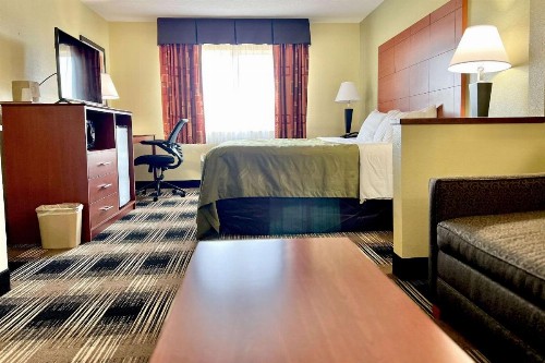 Quality Inn & Suites Wisconsin Dells - image 23