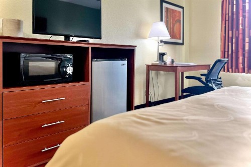 Quality Inn & Suites Wisconsin Dells - image 27