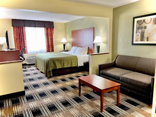 Quality Inn & Suites Wisconsin Dells - image 33