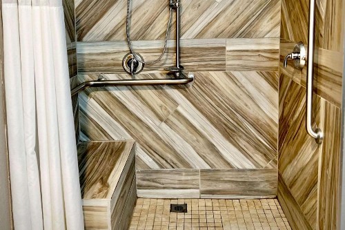 Quality Inn & Suites Wisconsin Dells - image 36