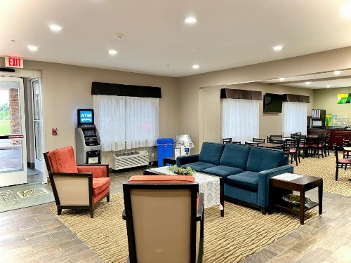 Quality Inn & Suites Wisconsin Dells - image 37