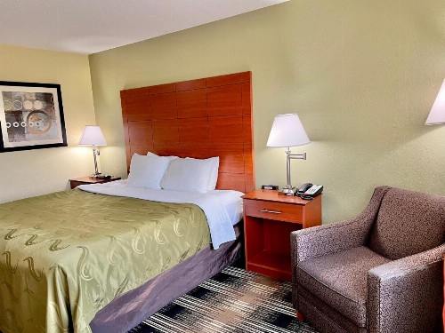 Quality Inn & Suites Wisconsin Dells - image 42