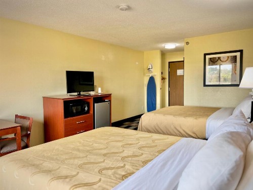 Quality Inn & Suites Wisconsin Dells - image 44