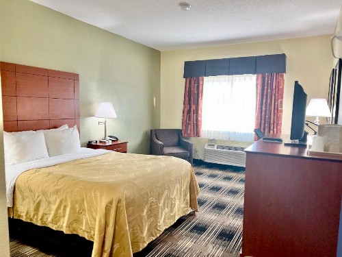 Quality Inn & Suites Wisconsin Dells - image 47
