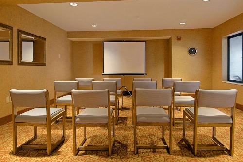 Ramada by Wyndham Wisconsin Dells - image 15