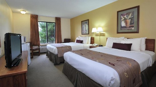 Ramada by Wyndham Wisconsin Dells - image 16