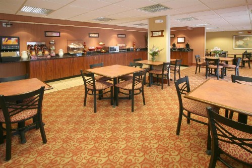 Ramada by Wyndham Wisconsin Dells - image 17