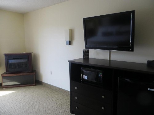 Ramada by Wyndham Wisconsin Dells - image 33