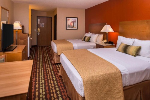 Best Western Ambassador Inn & Suites - image 24