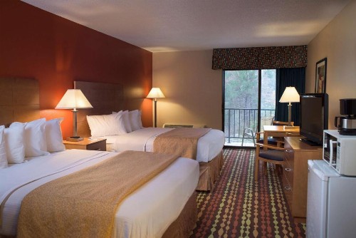 Best Western Ambassador Inn & Suites - image 27