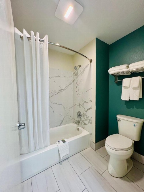 Americas Best Value Inn Wisconsin Dells - image 10