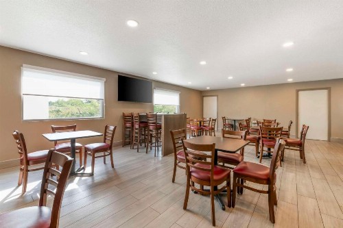 Americas Best Value Inn Wisconsin Dells - image 32