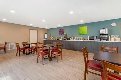 Americas Best Value Inn Wisconsin Dells - image 34