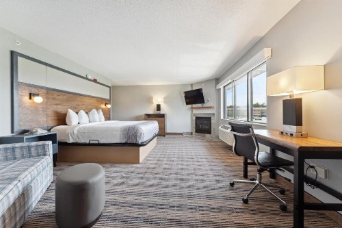 AmericInn by Wyndham Wisconsin Dells - image 25