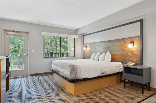 AmericInn by Wyndham Wisconsin Dells - image 35