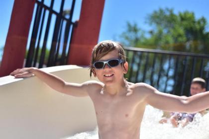 Atlantis Waterpark Hotel - image 10