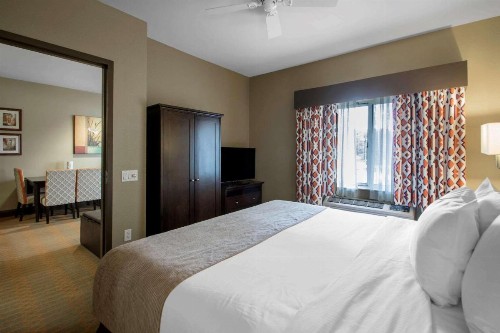 Bluegreen Vacations Odyssey Dells Resort - image 21