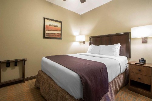 Bluegreen Vacations Odyssey Dells Resort - image 33